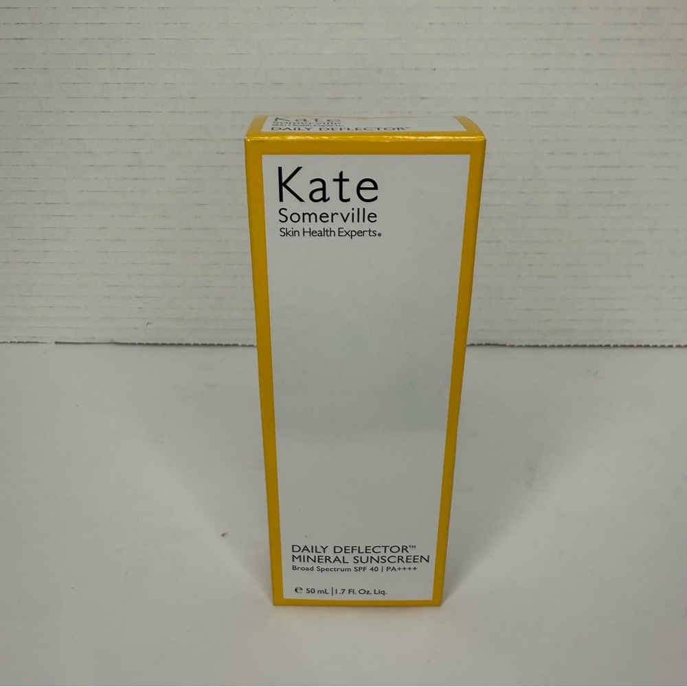 Kate Somerville DAILY DEFLECTOR Mineral Sunscreen 1.7 Oz/ Exp 08/2026